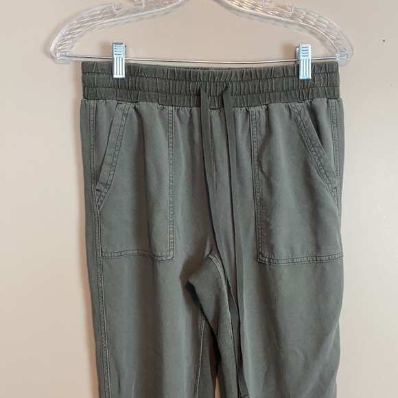Splendid Drawstring Muted Green Joggers Size M - Picture 7 of 15